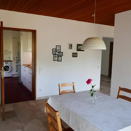 Helle, Grosse Mit Marmorboden Apartmán *