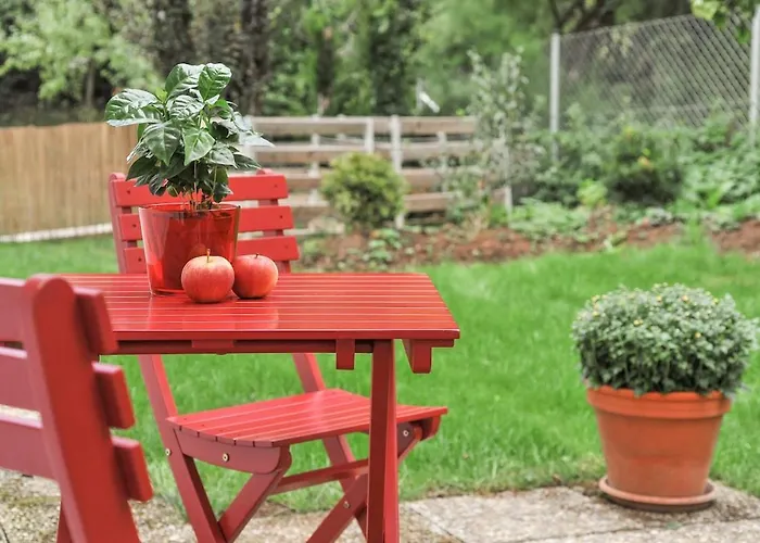 Helle, Grosse Mit Marmorboden Stoccarda