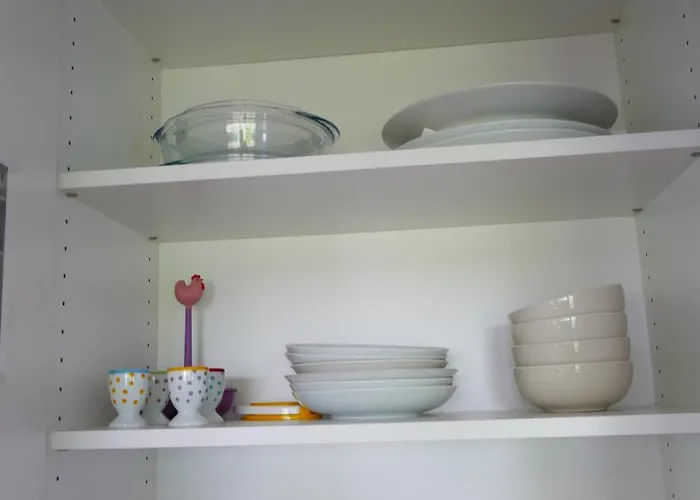 Helle, Grosse Mit Marmorboden