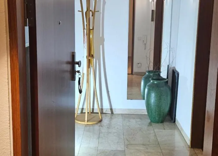 Daire Helle, Grosse Mit Marmorboden Stuttgart